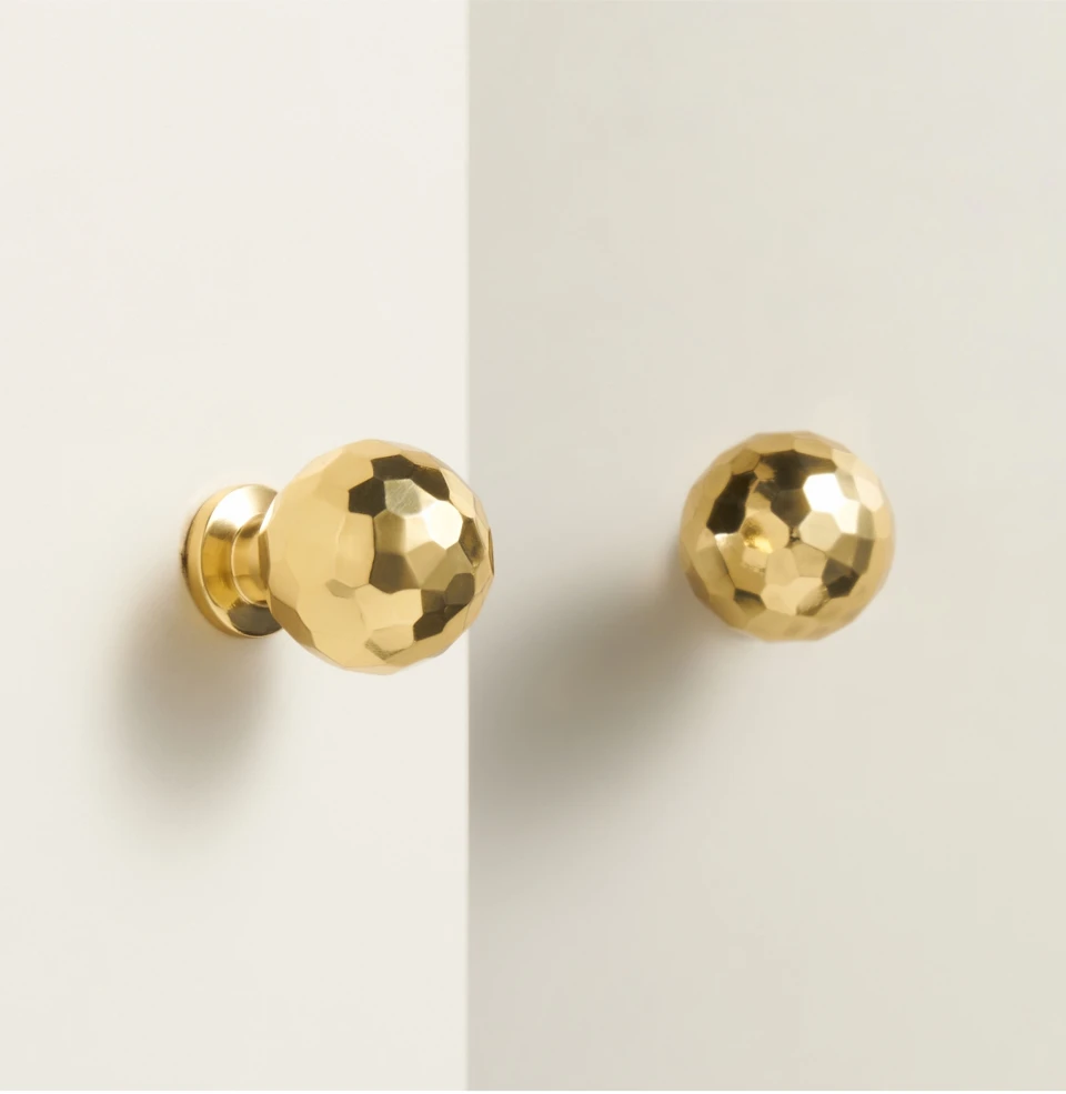 Nurlin Solid Brass Handmade Hammer Pattern Móveis