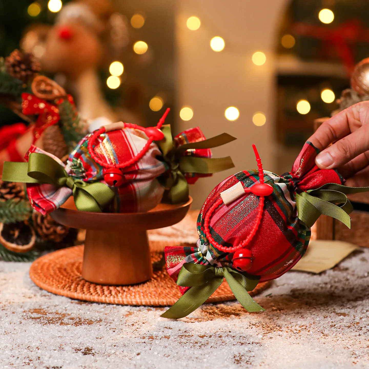 Wine Red Plaid Christmas Gift Bag Portable Drawstring Candy Bags Christmas Eve Apple Box Cookie Biscuit Packaging Bag for Kids