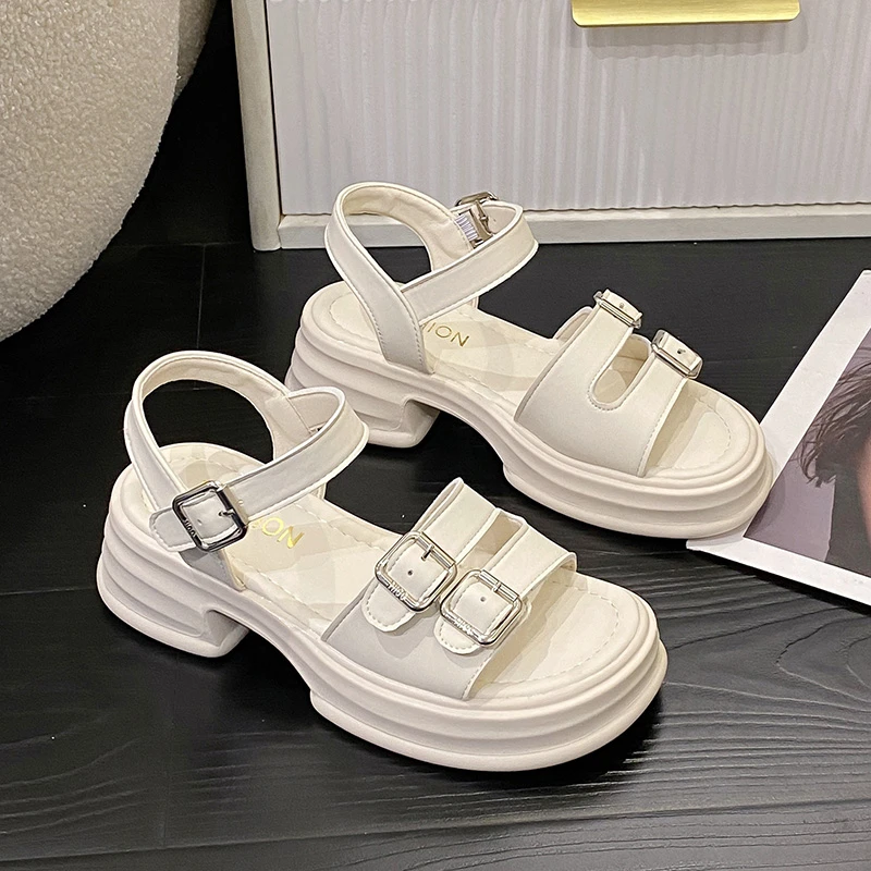 2024 Nők Szandál part cipők számára Nők Födémgerenda heels all-match Méz clogs Alatámaszt sandalen lányok Közeg Platform sandalen outsid