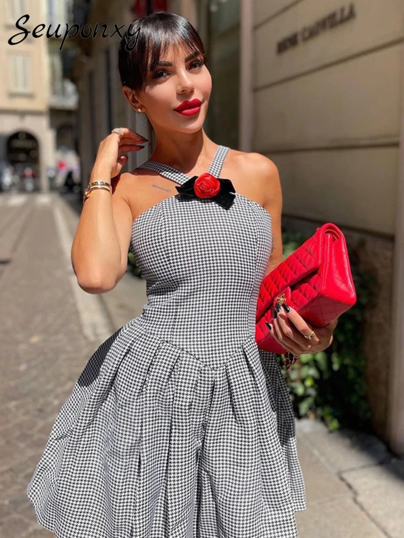 

High Quality Summer Fashion Women Floral Decorative Bodycon Dress 2022 Sexy Spaghetti Strap Backless Plaid Elegant Party Dress