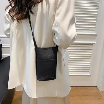 Borsa a Tracolla Grande Capacità in Pelle PU per Donna, Borsetta con Chiusura a Scatto per Viaggi, Shopping e Tempo Libero