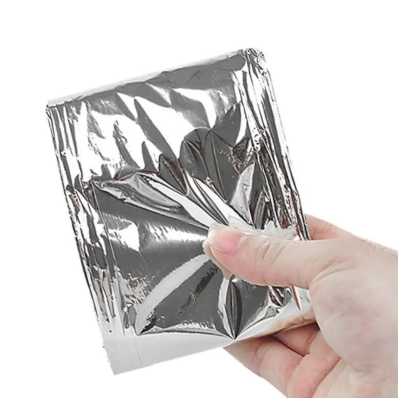 First Aid Blanket EW Portable Small Outdoor Camping Supplies First Aid Blanket Emergency Survival Blanket Insulation Sunscreen