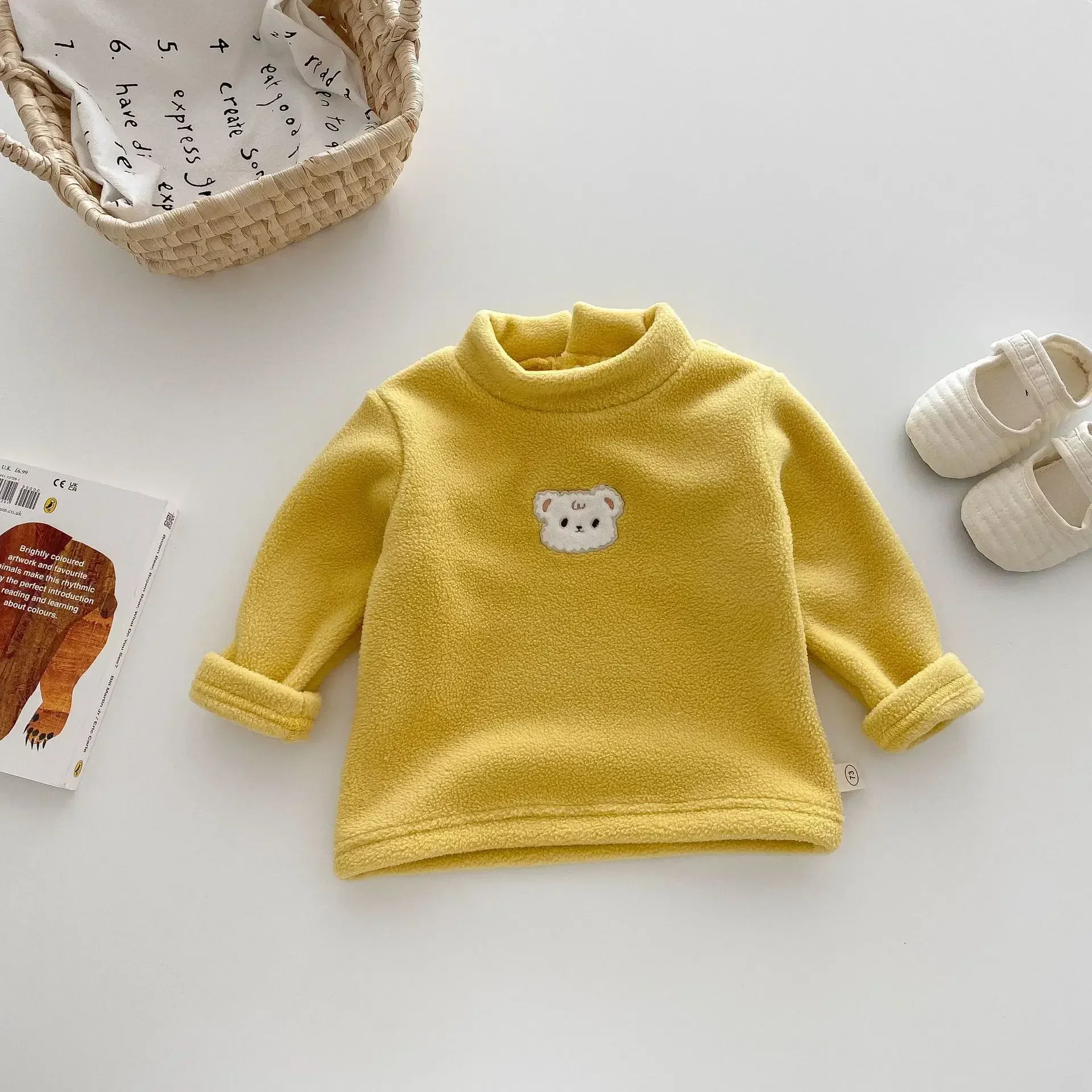 4677 Buy 2pcs Baby Clothes Autumn Winter Bear Print Boy's Bottoming Shirt 0-5 Years Girl's Thickened Tops