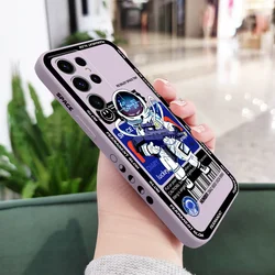 Astronaut Warrior Protective Phone Case Cover for Galaxy S22 (Light Purple)