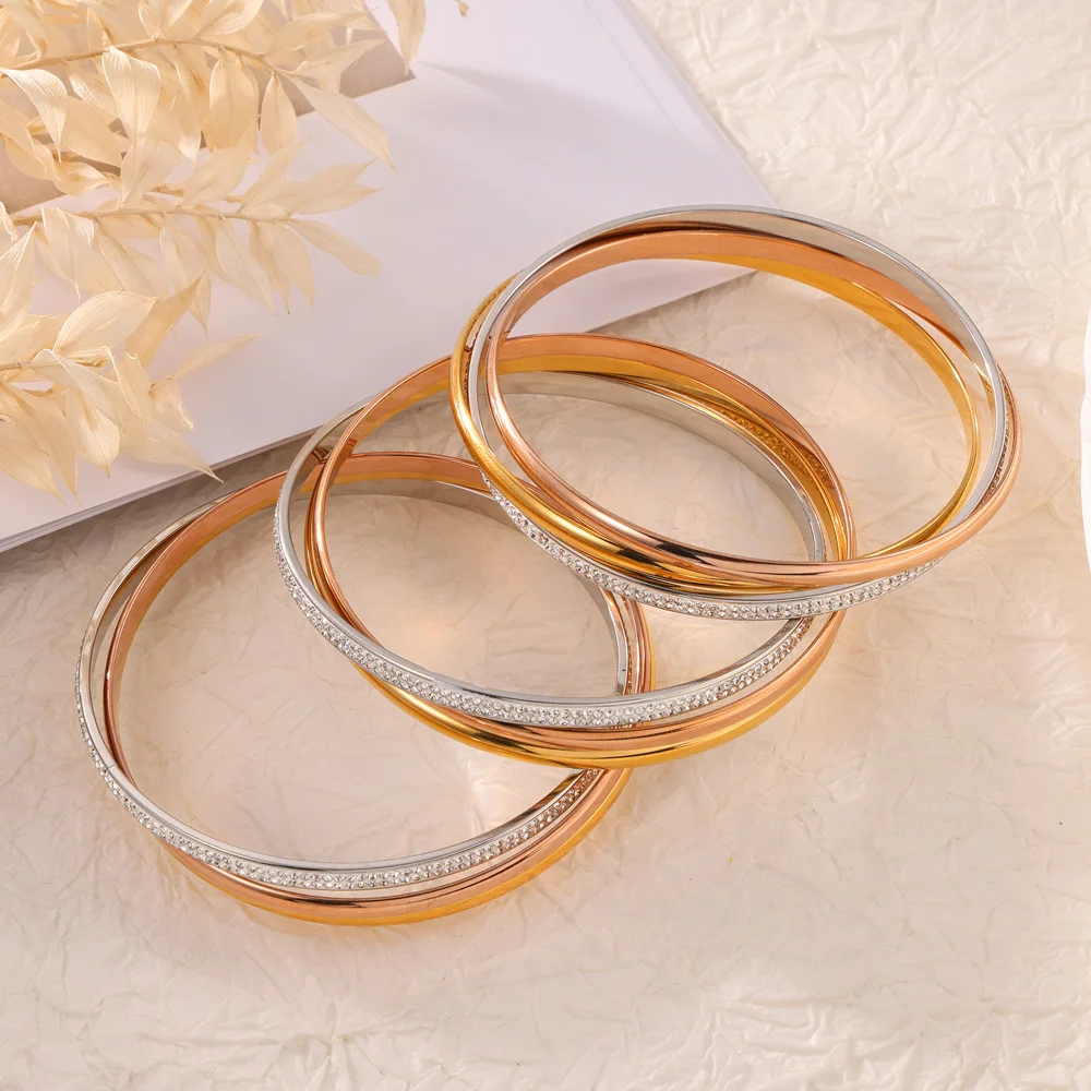 Bracelet En Métal Composé De 3 Alliages Différents - Occasion Très Bon état, Style Original