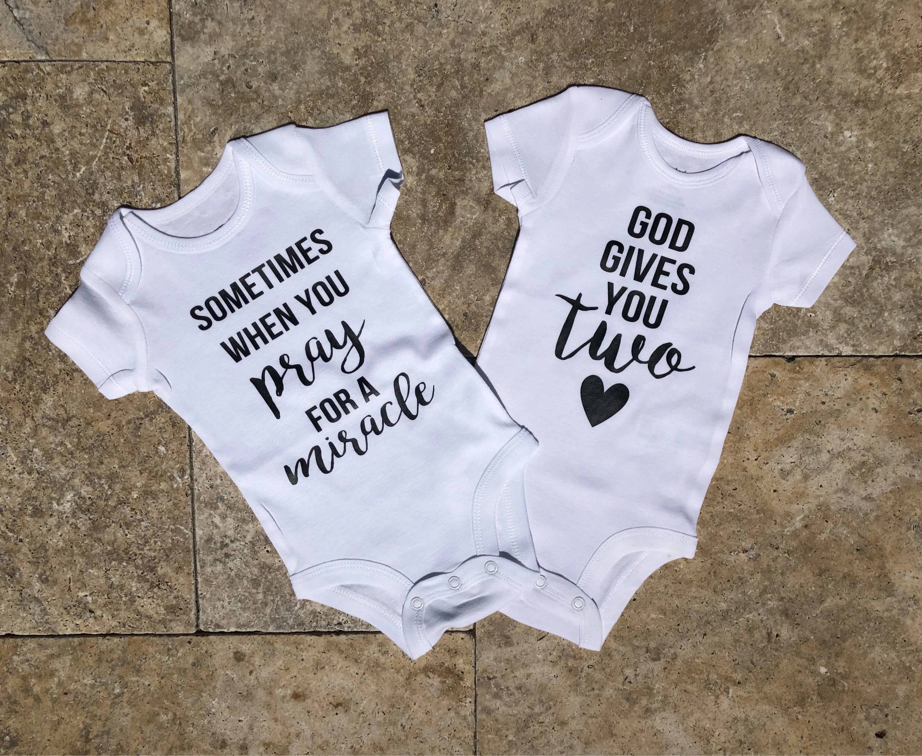 Twins Newborn Baby Bodysuit Summer Infant Baby Born Short Sleeve Clothes Boys Girls Jumpsuit Pregnancy Announcement Twins Gifts 5