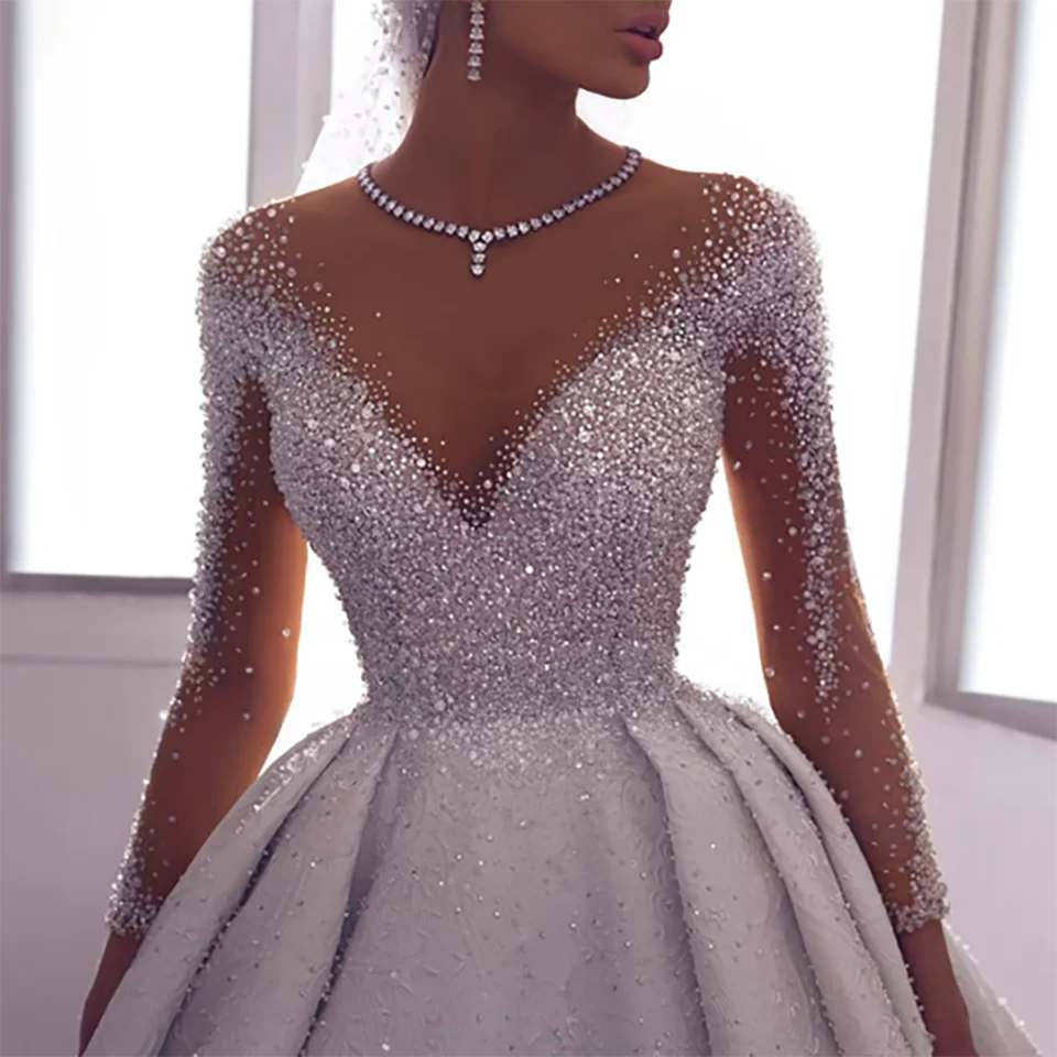 Maßgeschneiderte Ballkleid-Brautkleider mit Strassperlen und O-Ausschnitt 2026, Illusions-Rückenfreies Tüllkleid, Arabische Dubai Brautkleider für Frauen – Detail 5