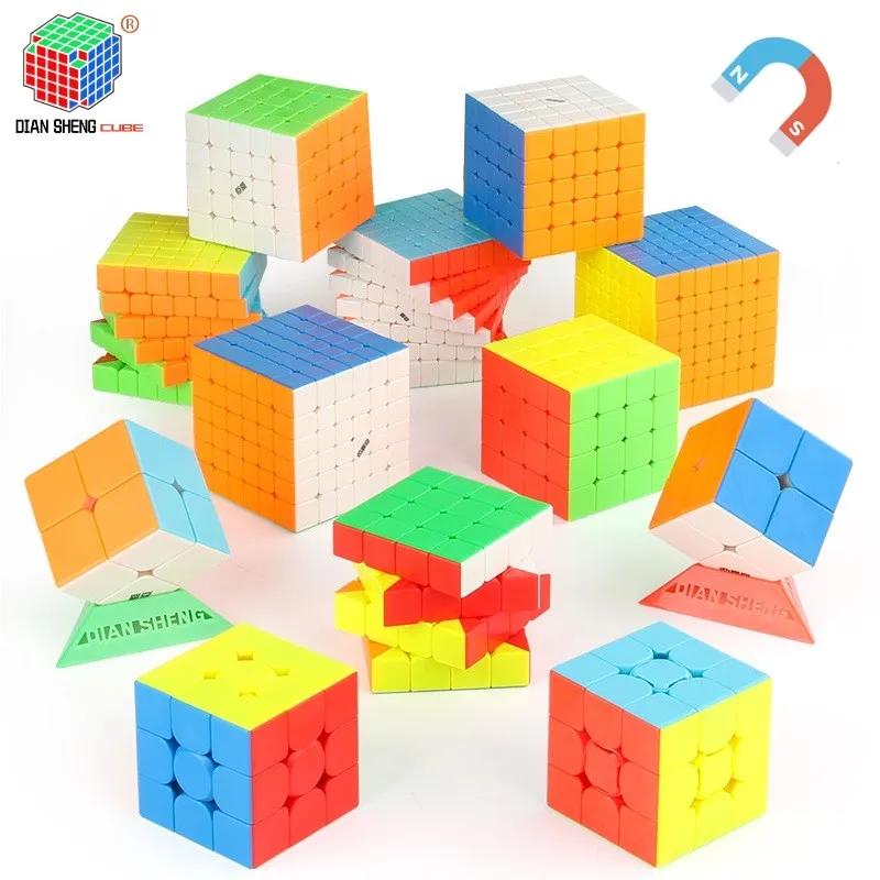 Cubos mágicos em diversos tamanhos 2x2, 3x3, 4x4 e 6x6