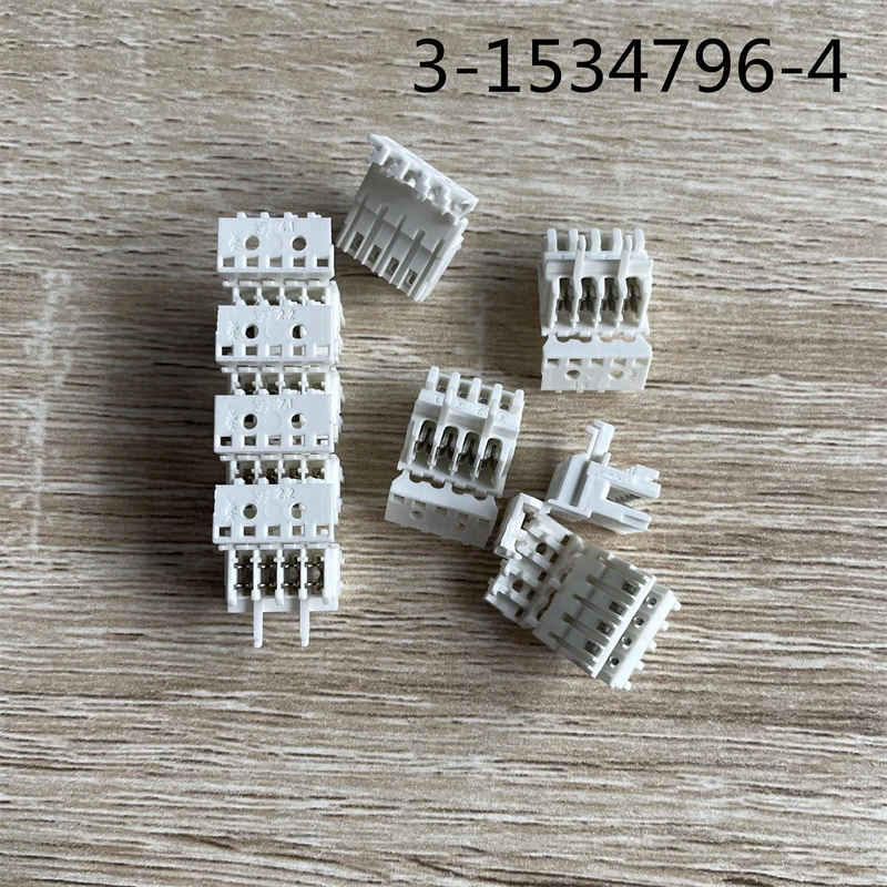 10pcs/Lot 3-1534796-4 315347964 Connector New and Original