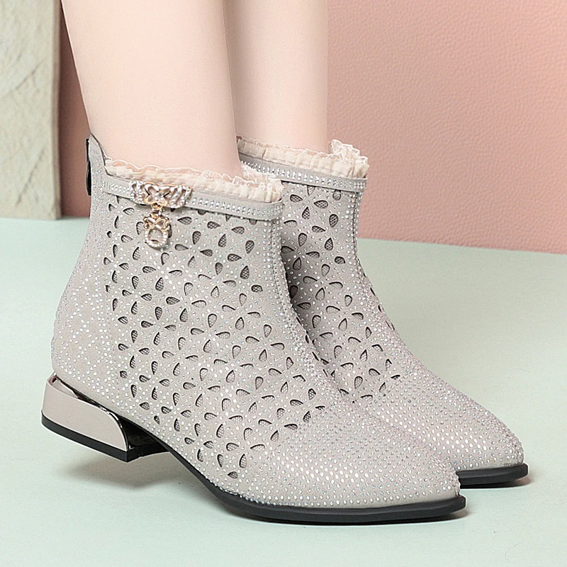 2025 neue Frauen Sandalen