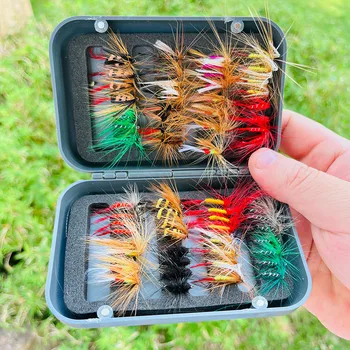 Lifelike Fly Fishing Flies 1