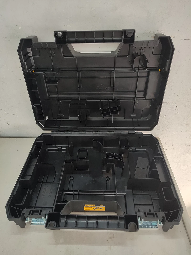 DEWALT DCS369 Reciprocating Saw Original Case Tools Box 6