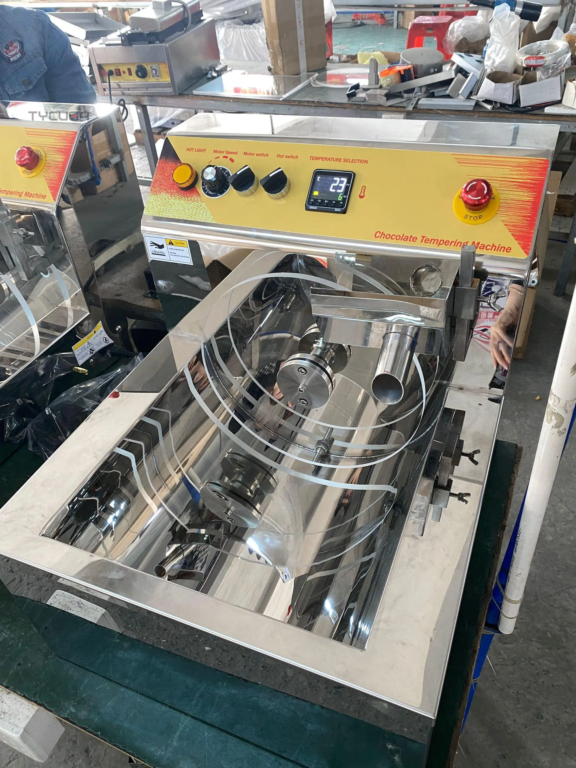 Multi-Function 14L Chocolate Melting/Tempering/Coating Making Machine Commercial Electric Chocolate Molding Melter 6