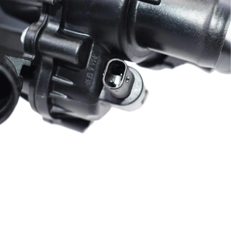 Engine Coolant Thermostat 2702000315 2702000415 2702000615 2702002200 A2702000615 A2702000315 Turbo Engine Thermostat For Mercedes Benz CLA250 CLA45 AMG