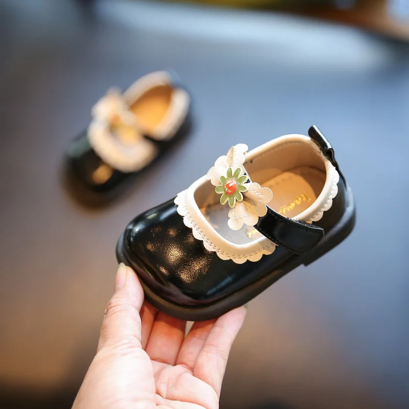 туфли для девочкиBaby Girl Leather Shoe Spring Cute Bowknot Soft Sole Princess Shoe Casual Allmatch Mary Jane First Walkers