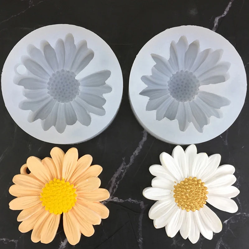 

Daisy Chamomile Flower Silicone Mold With Hole Car Aromatherapy Epoxy Handmade Soap Candle Mold DIY Decoration Candy Icing Mould