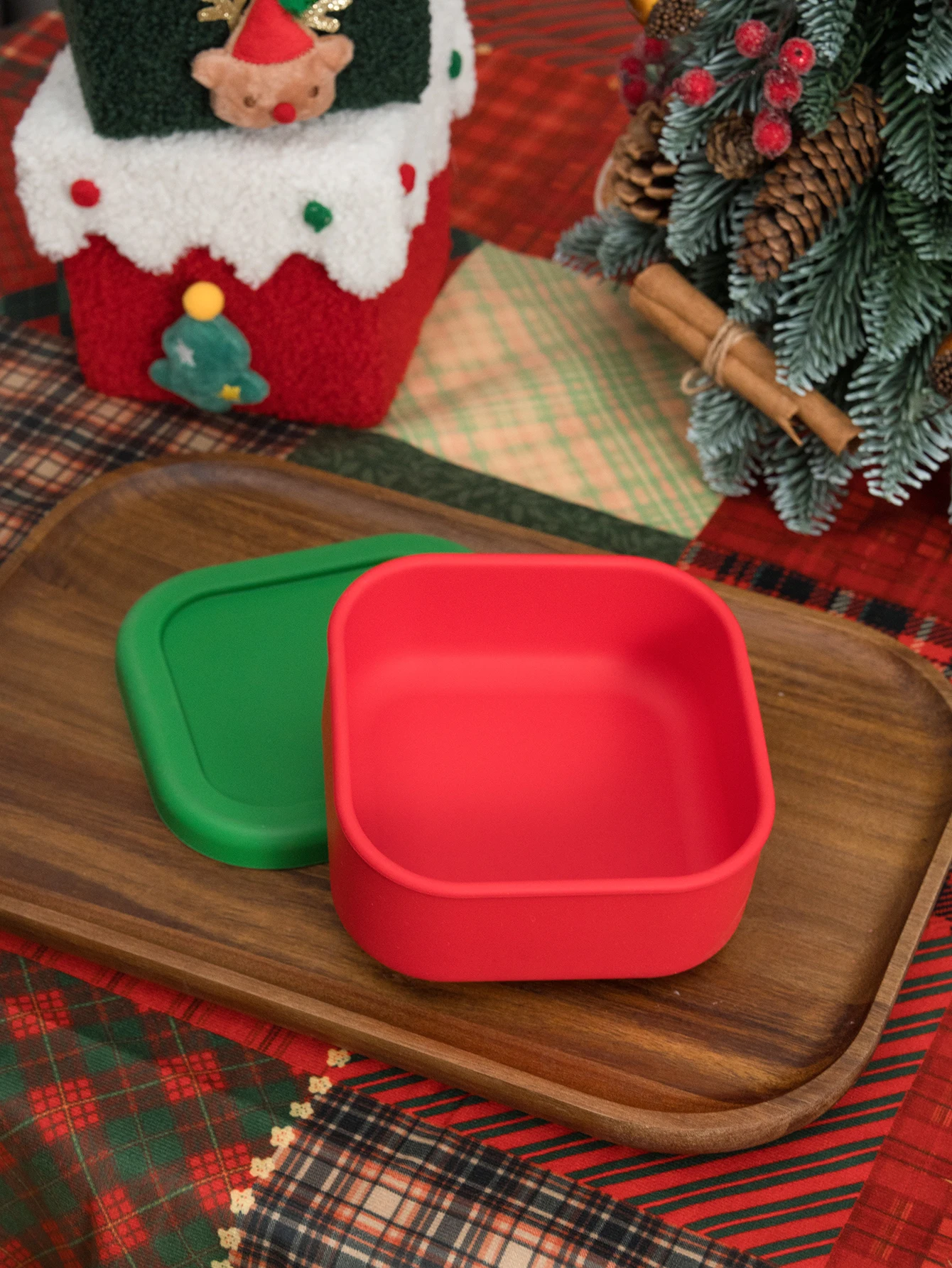 Color Kids 1PC Baby Feeding Bowl Lunch Box Bento Leakproof Microwave Safe Food Container Kids School Dinnerware Christmas Gift