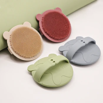 Spazzola da bagno per neonati in morbido silicone, deterge delicatamente i capelli e il corpo del bambino, senza BPA, un accessorio da bagno sicuro per neonati e bambini.