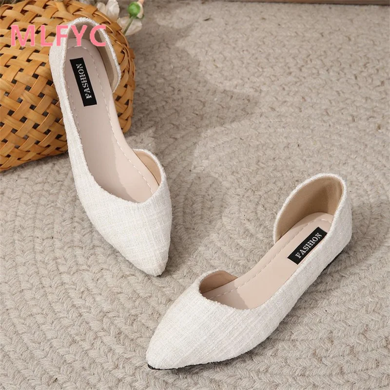 New Flat Bottom Sandals ladies Fashion Pointed Shallow Mouth Sandals Women's Spring/Summer Baotou Slippers