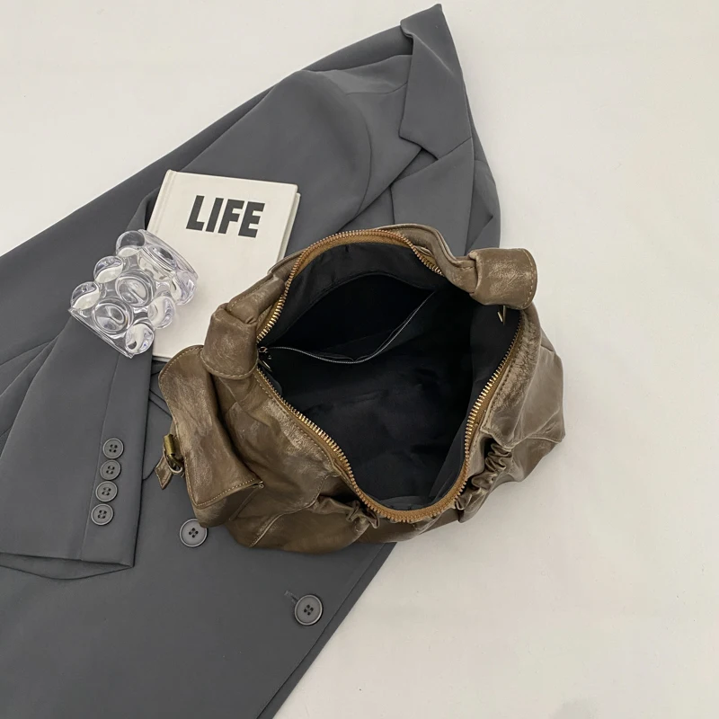 左側レトロレザーショルダーバッグ女性のための 2025 冬のヴィンテージ