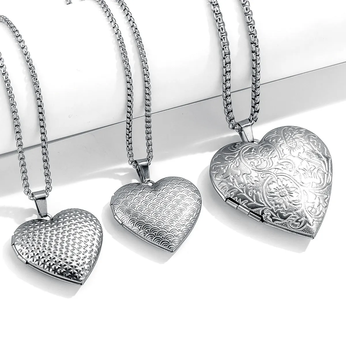 Stainless Steel Love Box Pendant Retro Relief Pattern Pendant DIY Creative Necklace Jewelry Accessory 3
