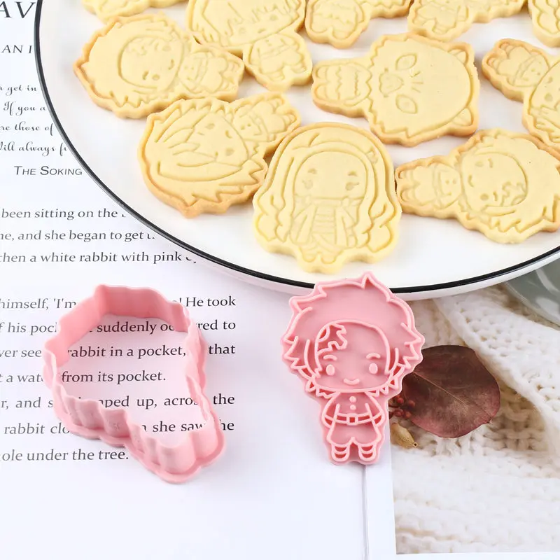 6pcs/set Anime Demon Slayer Cookies Cutter Tools 3D Pressing Biscuit Mold Cookie Stamp Cutter set Baking Tools Sugarcraft