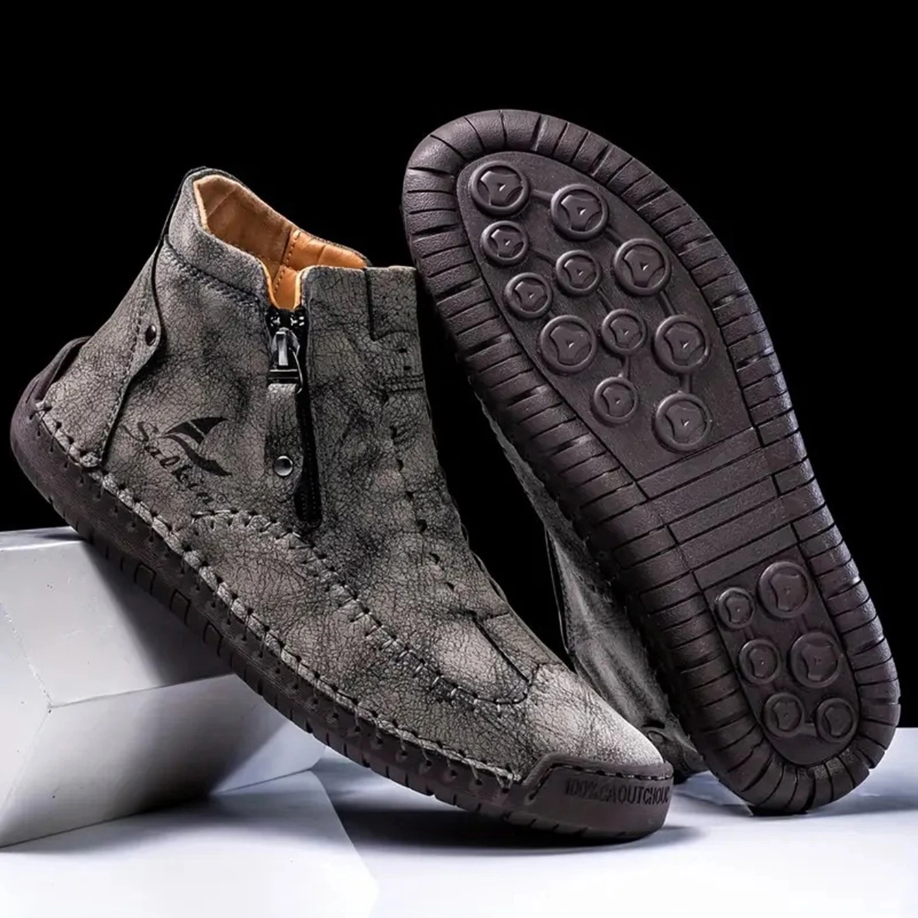 Handgenähte High-Top-Stiefel für Herren, modische Freizeitschuhe mit seitlichem Reißverschluss, Ganzjahres-Outdoor-Stiefel, große Herrenschuhe, bequeme nackte Stiefel – Detail 17