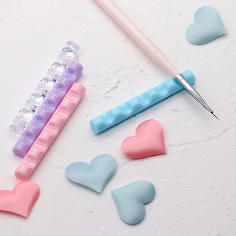 Description Picture 3 of itemNail Art Brush Holder Stand 5 Grids Nail Painting Pen Holder Manicure Penholder Stand Shelf Acrylic Display Manicure Tools