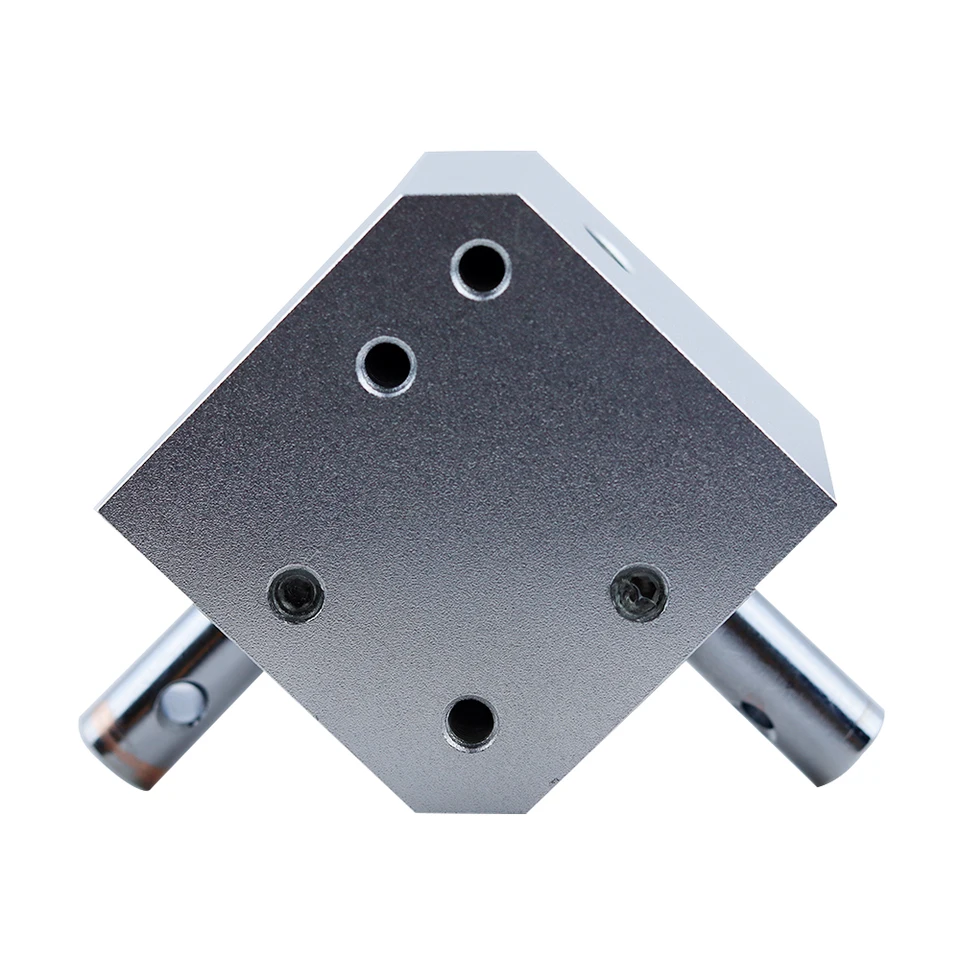 ELILANEY 2 Stück Mini-Kegelradgetriebe 0,3M 8 Zähne - 90 Grad Rechtwinkliges Messing-Zahnrad Für Modellbau