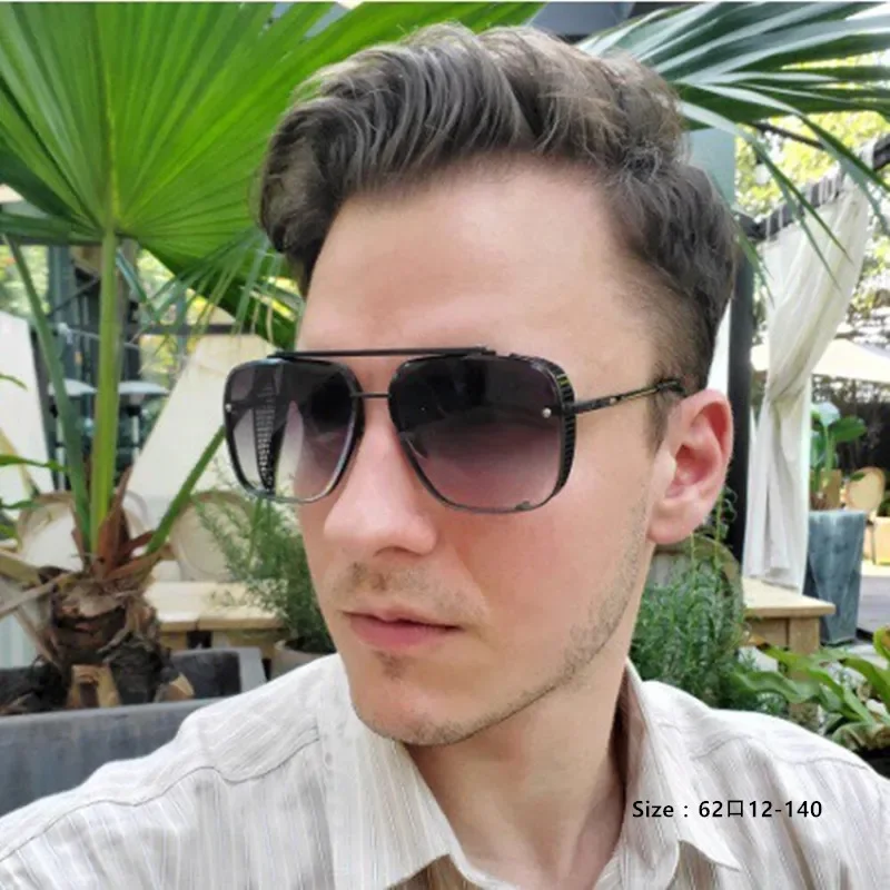 

The square screen features a brand new multi sided diamond cutting process with top-quality sunglasses