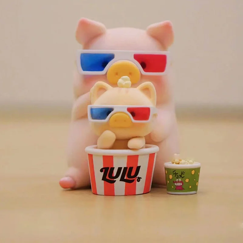 

LuLu Pig's Leisure Day Series Blind Box Toy Caja Ciega Cute Kawaii Doll Action Figure Toys Gift Kid Surprise Model Mystery Box