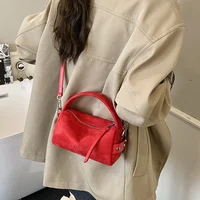 Sacs à bandoulière mini rétro en cuir PU tendance pour femmes, sac seau bandoulière, sacs à main et pochettes de luxe de créateur Hiver 2026 3
