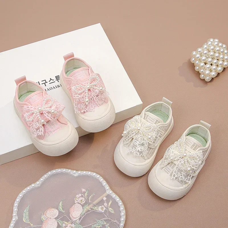 Girls Princess Shoes Sweet Lace Bows Kids Canvas Shoes Soft Bottom Non-slip 2025 New Fashion Children Flat Shoes Beading Cute