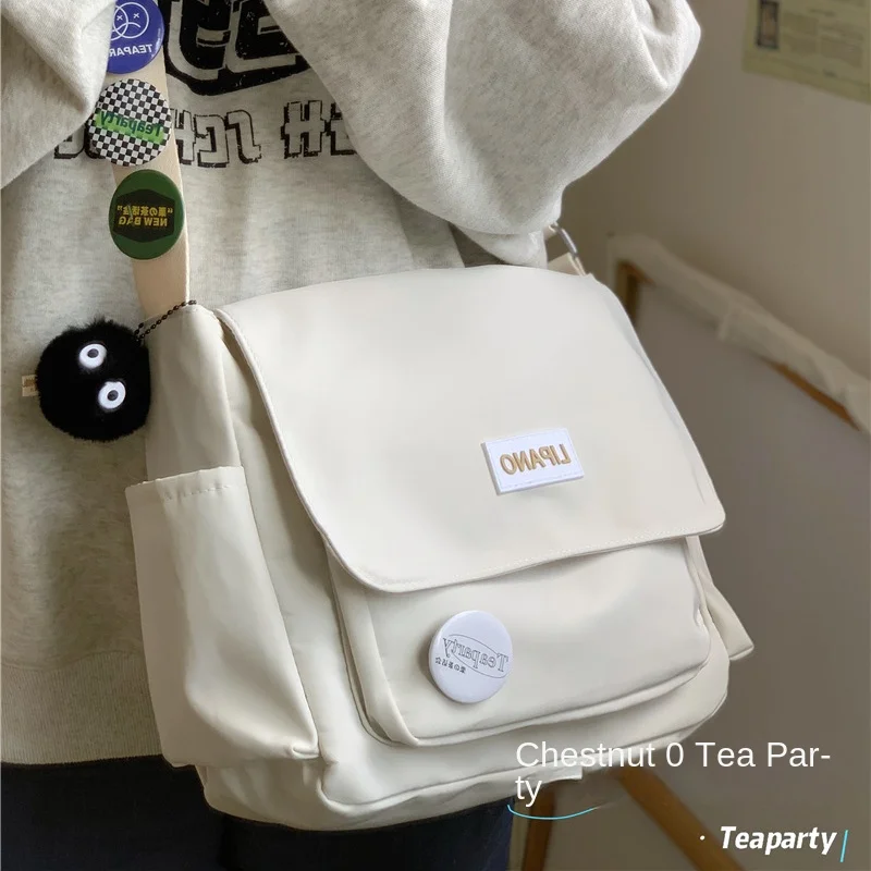 Waterproof Nylon Messenger Bag for College Students Casual Shoulder Bag for Class Japanese Bag Retro Messenger Bag Unisex