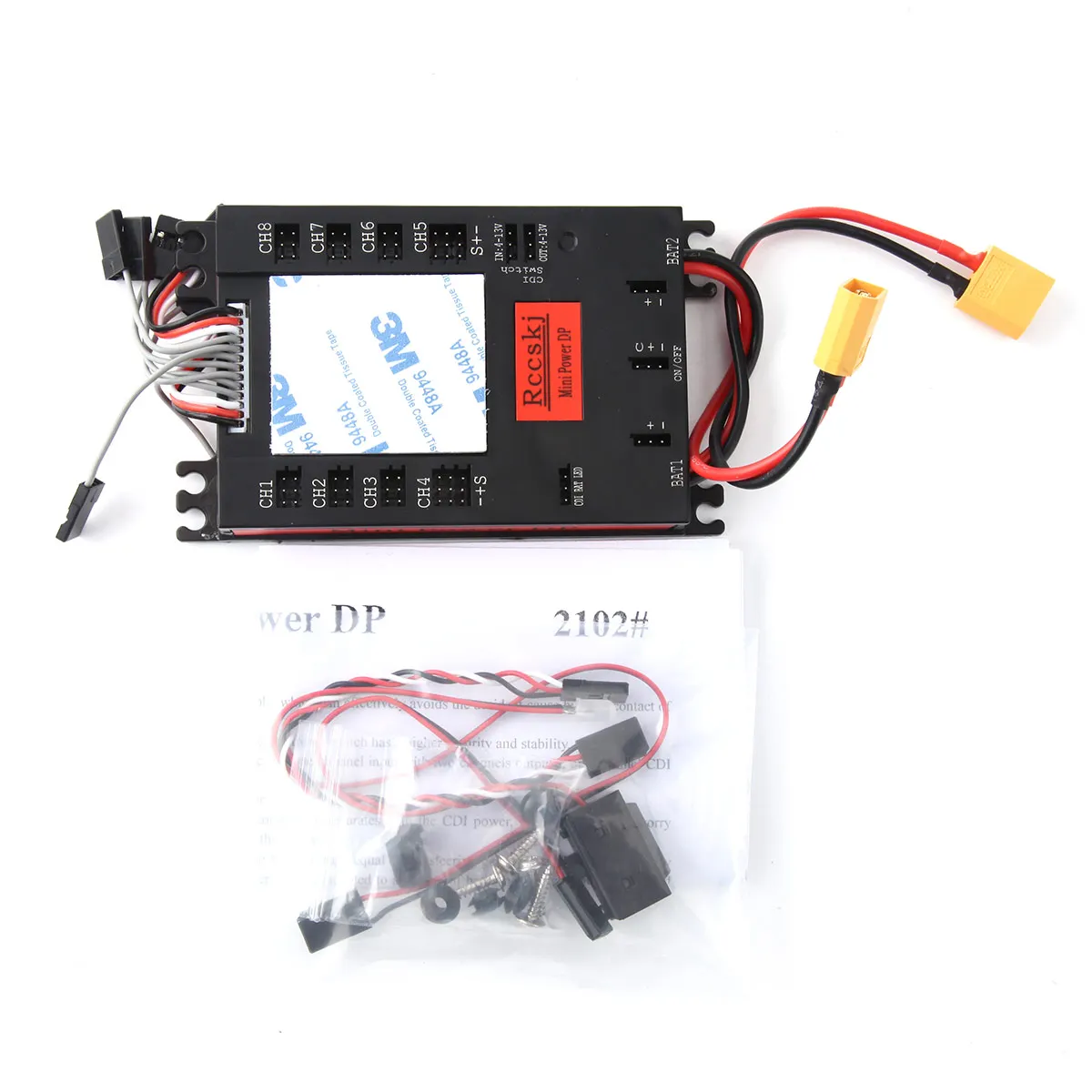 Carte de distribution d'énergie DP PDB installée sur un châssis de drone RC FPV, alimentant les composants.