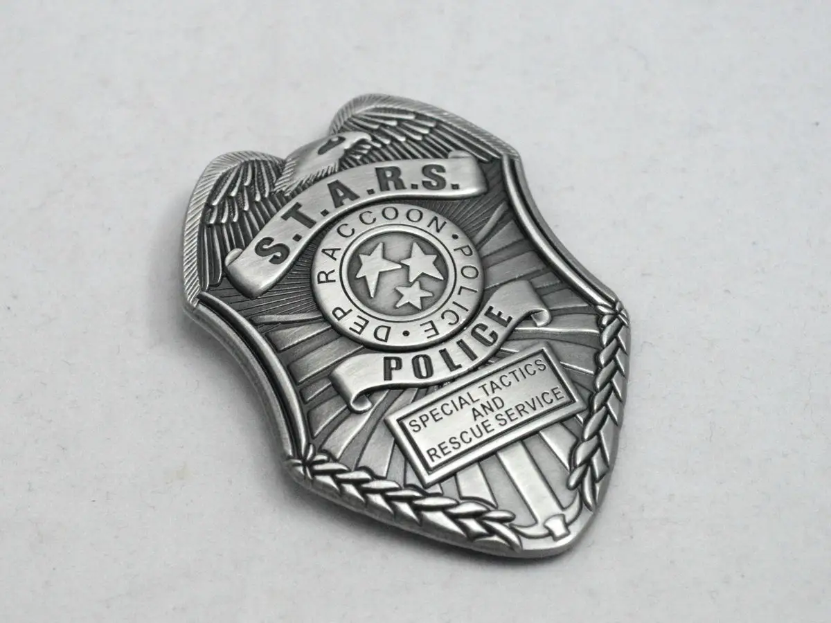 Game Holders Evils Leon Raccoon City Badge Stars Cosplay Toy Model Toys Gift Fans Collection