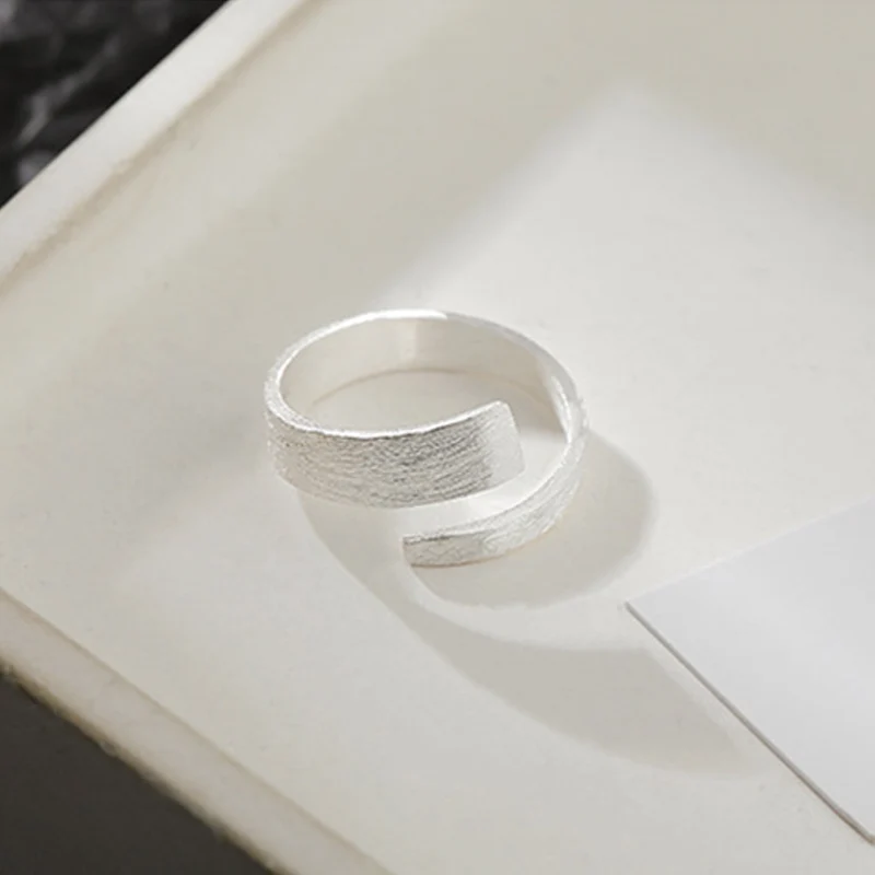 Рисунок 5 - Модные большие кольца из стерлингового