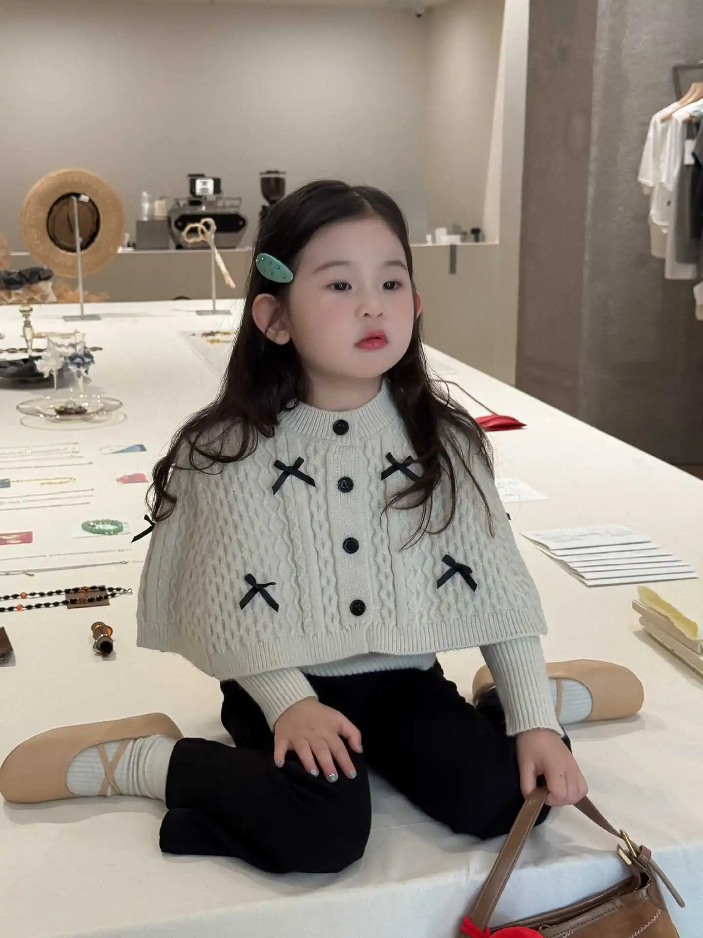 2025 가을 여아 신상 나비 스웨터 망토 패션 한국판 웨스턴 스타일 벨보텀 팬츠 레트로