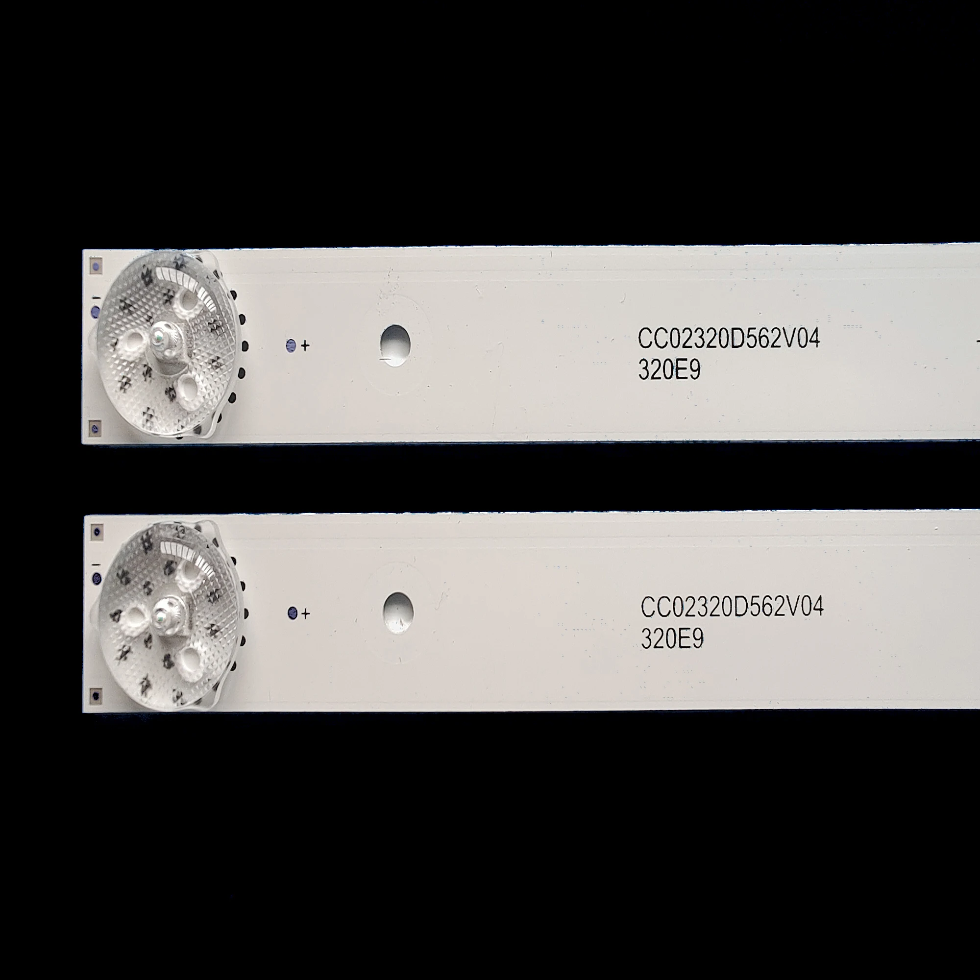 TV  LED Ʈ Ʈ HI 32HT101W 32HT101X AMCV LE-32ZTH07  Ruler CC02320D562V04 32E9 2x6 16/3/18 CC02320D562V08