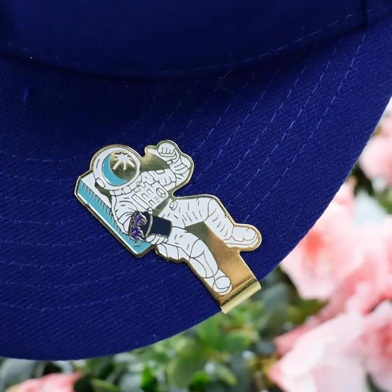 Funny Golf Ball Markers Golf Ball Marker Stamp Tool With Hat Clips Astronaut Decorative Clip Badge Hat Clip Decoration For