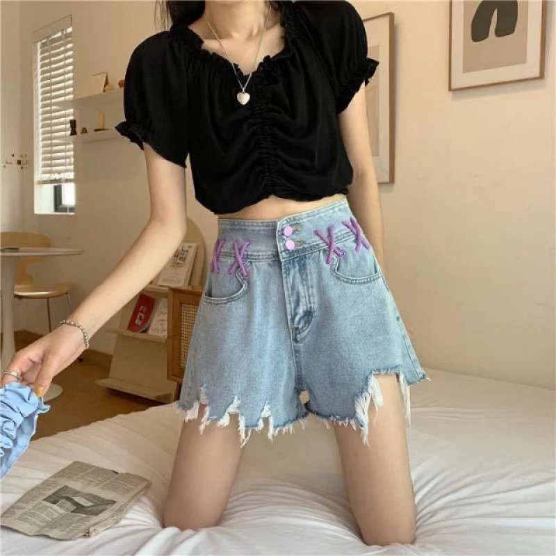 Рисунок 6 - Шорты женские летние состаренные с карманами