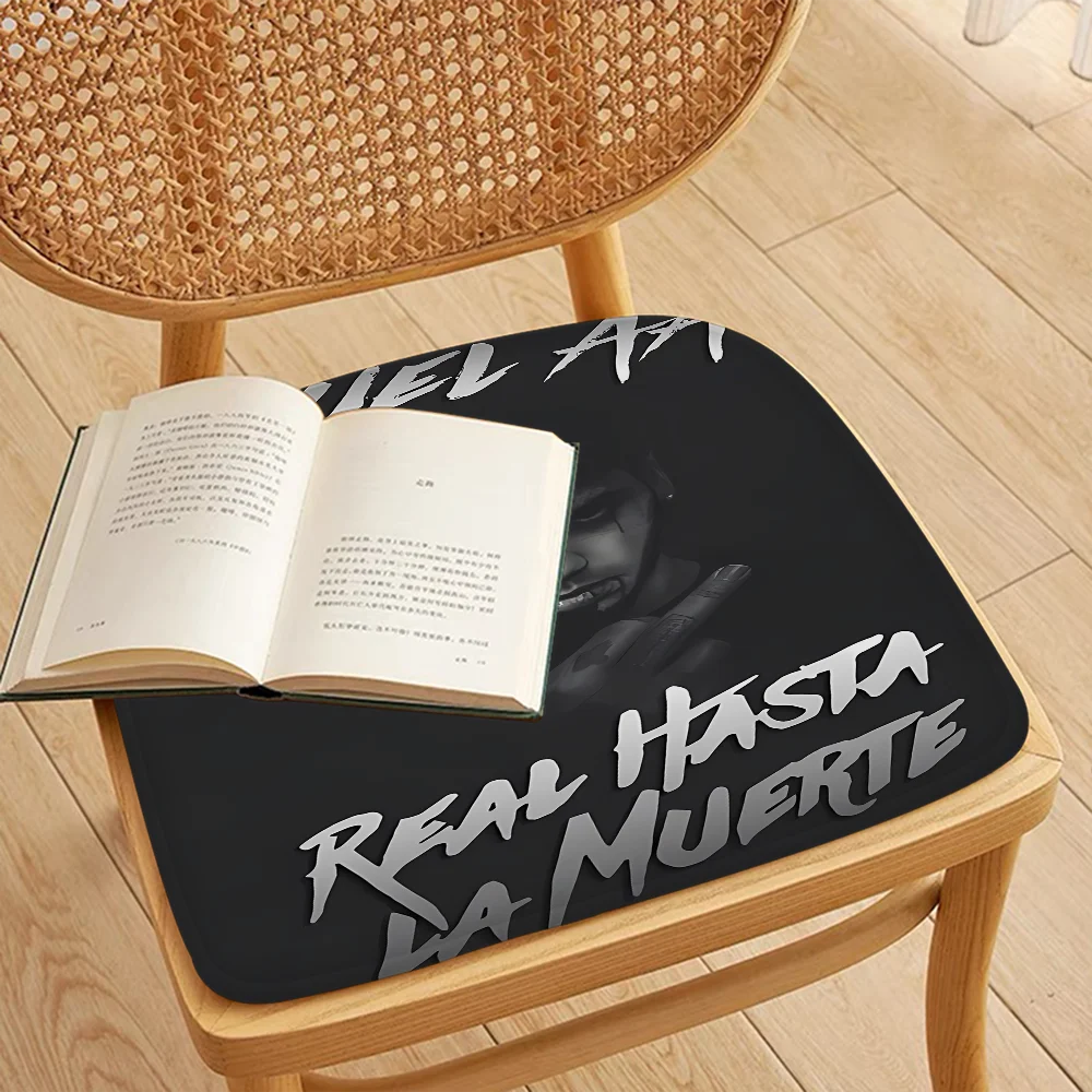 Hip Hop Rapper Anuel AA European Stool Pad Patio Home Kitchen Office Chair Seat Cushion Pads Sofa Seat 40x40cm Chair Mat Pad 4