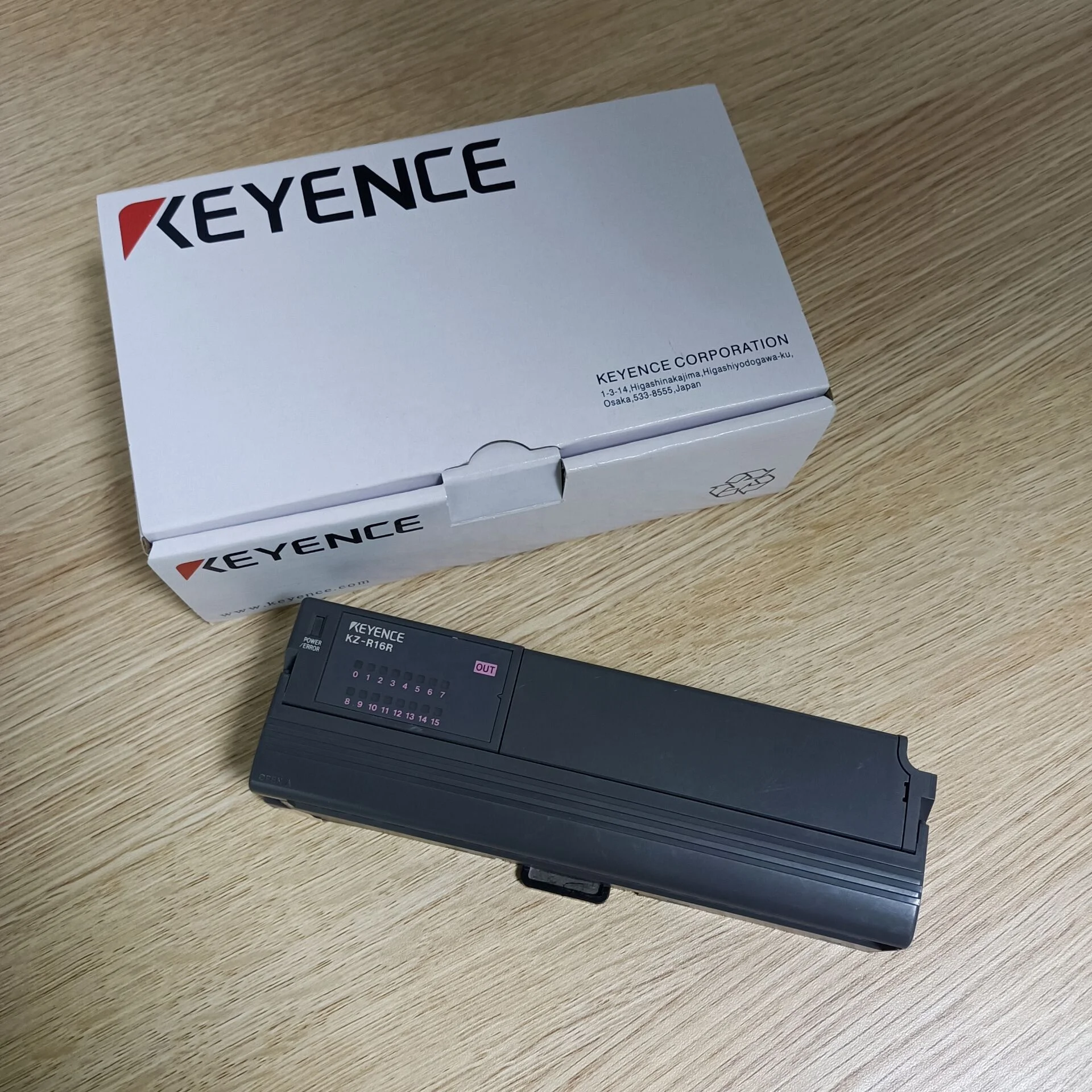 

Программируемые контроллеры KEYENCE