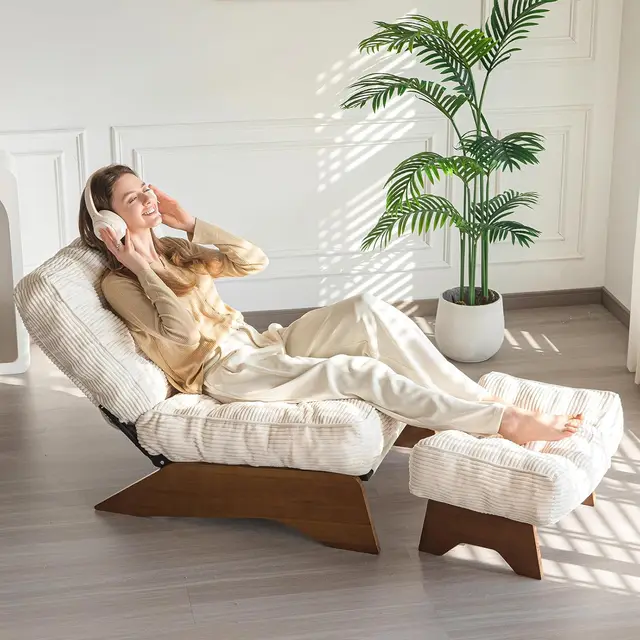 Modern Tufted Lounge Chair 1