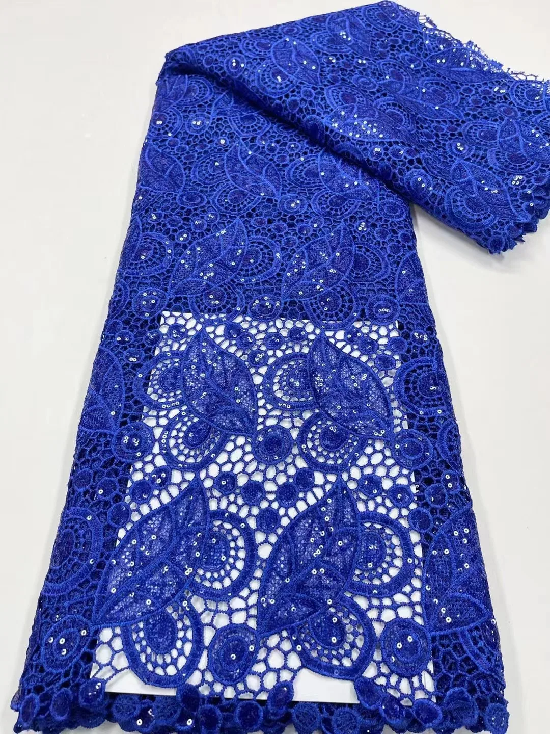 

2024 High Quality African Guipure Cord Lace Fabric with Stones French Nigeria Lace Fabric for Luxury Wedding Dresses Material