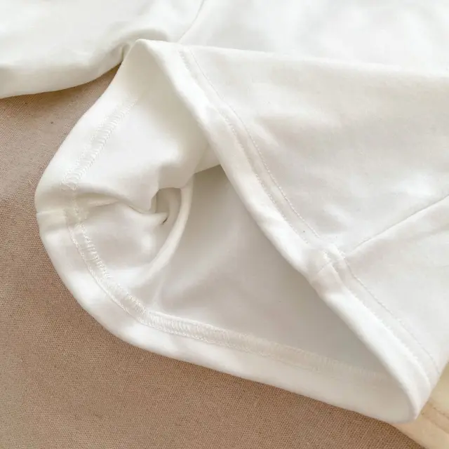 추운 계절을 맞이하는 촉촉하고 따뜻한 아이 의류