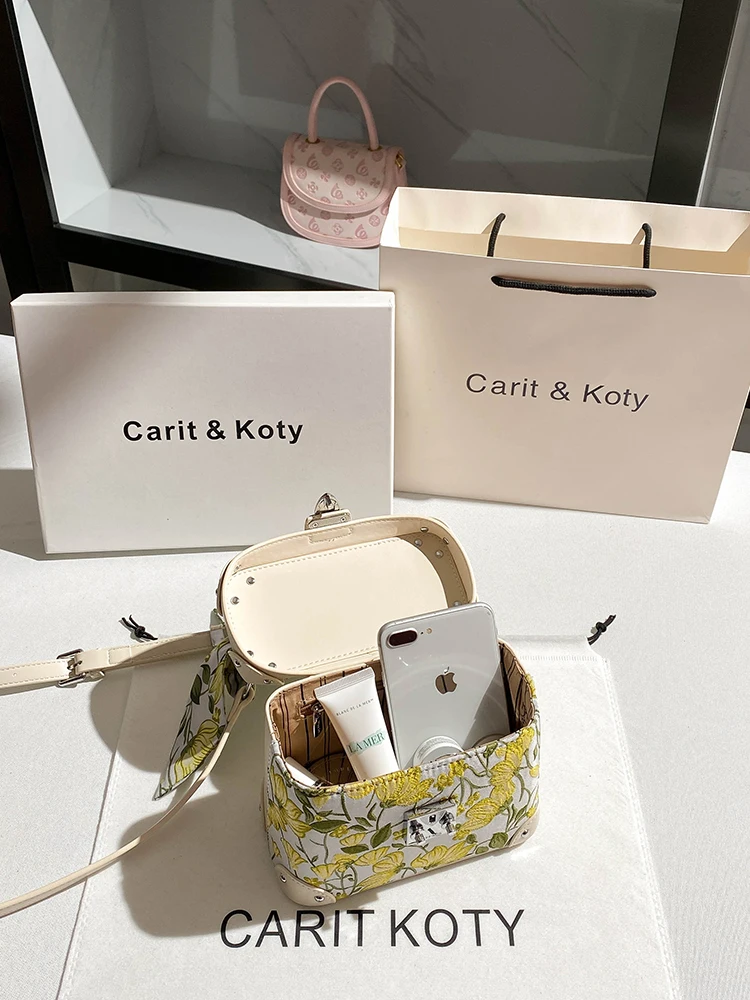 حقيبة مربعة فاخرة، مصممة بطبعة أزهار رائعة وملونة،...