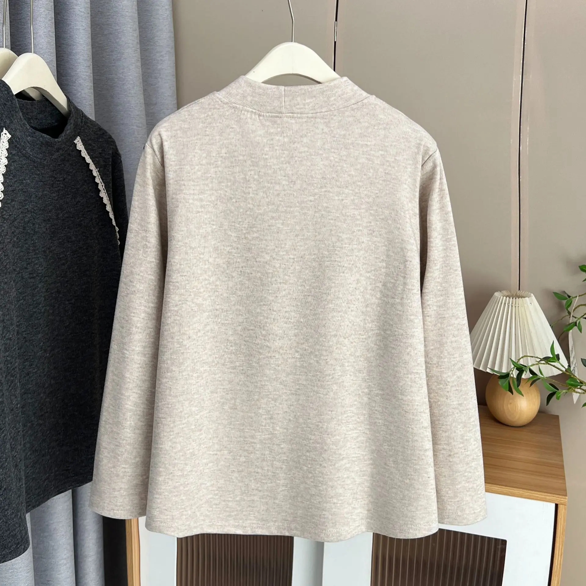 XXXXL Fashion Plus Size Women's T-Shirt Inner L2025 autumn/winter Warm Lace Patchwork round-neck Long Sleeved Tops 2549