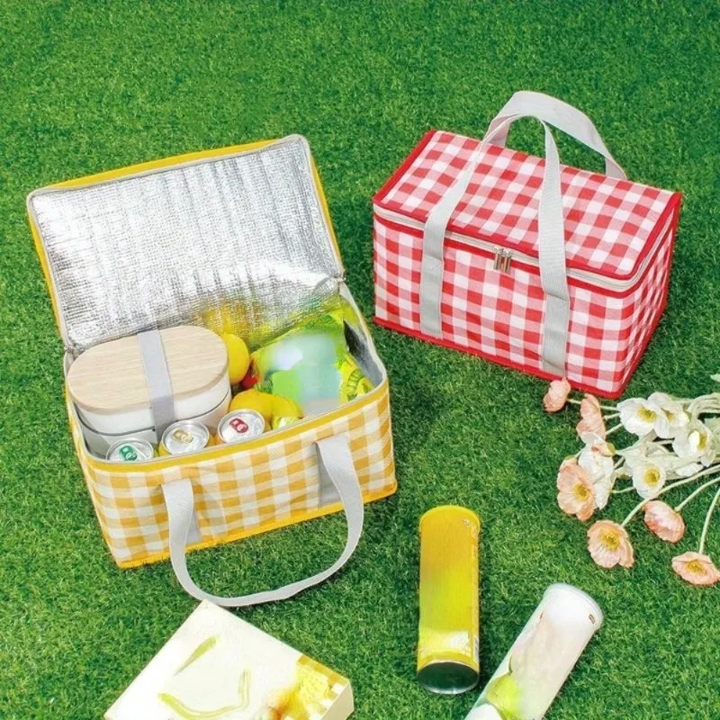 Outdoor Picnic Basket with Waterproof and Thermal Insulation Large Capacity Lunch Cooler Bag for Camping and Portable Storage