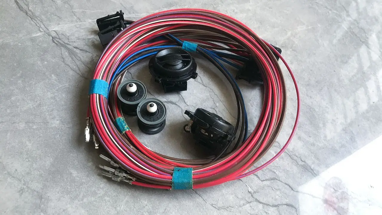 CESHUNZAI Tweeter Speakers Rear Door Powered Loudspeaker Tweeter Car Speaker And Wires For VW Golf G T I Jetta MK6 Scorocco